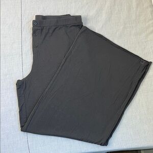 NWOT Barefoot Dreams Luxe Milk Jersey® Women's Henley Lounge Pajama Small